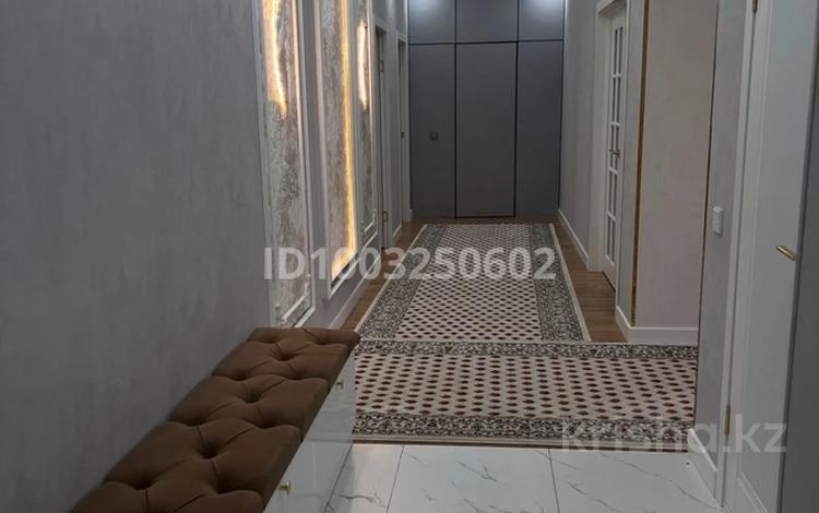 3-комнатная квартира · 105 м² · 4/7 этаж, 29а мкр 74 — сенім за 33 млн 〒 в Актау — фото 2