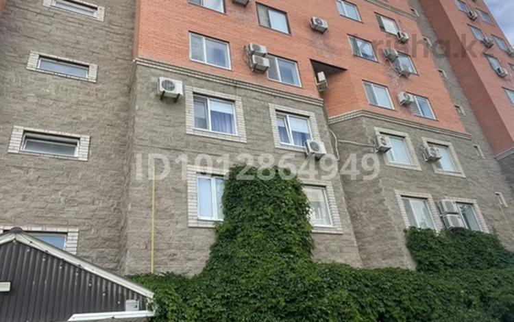4-бөлмелі пәтер · 125 м² · 3/10 қабат, Кулманова 154а, бағасы: 50 млн ₸ в Атырау — фото 2