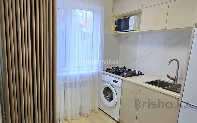 2-комнатная квартира · 47 м² · 1/5 этаж, Абая 36 — Район старый болашак за 14.9 млн 〒 в  — фото 2