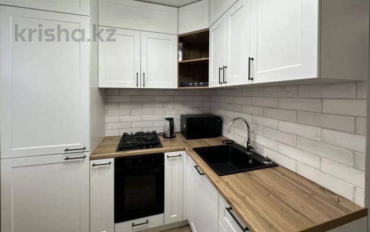 2-бөлмелі пәтер · 50 м² · 1/5 қабат, Тулебаева 37, бағасы: 320 000 ₸ в Алматы, Медеуский р-н — фото 2
