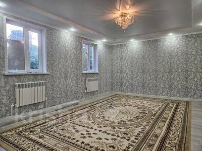 Жеке үй · 4 бөлме · 120 м² · 5 жүзд., 8 школа, бағасы: 27 млн ₸ в Уральске