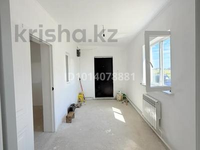 Отдельный дом · 4 комнаты · 120 м² · 10 сот., мкр Аксай-2, 22 30 за 20 млн ₸ в Атырау
