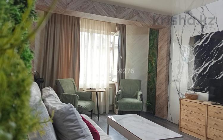 2-комнатная квартира · 48 м² · 3/5 этаж, мкр Акбулак, Хан шатыр 3 — Момыш улы/Раимбека за 250 000 ₸ в Алматы, Алатауский р-н — фото 2