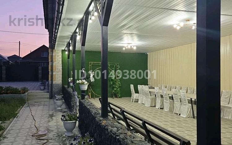 Дом · 5 комнат · 200 м², Альфараби за 150 000 ₸ в Усть-Каменогорске — фото 5