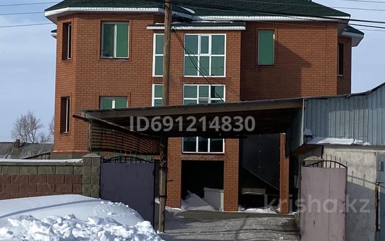 Отдельный дом · 6 комнат · 500 м² · 13 сот., Джунусова 123 — Главная дорога за 150 млн 〒 в Кояндах — фото 2