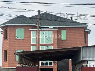 Отдельный дом · 6 комнат · 500 м² · 13 сот., Джунусова 123 — Главная дорога за 140 млн ₸ в Кояндах