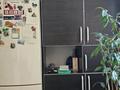 2-бөлмелі пәтер · 60 м² · 2/3 қабат, 4мкр. Уристема Кабылбекова 23 — 4мкр Ресторан "Асем Ай", бағасы: 180 000 ₸ в Шымкенте, Абайский р-н — фото 4