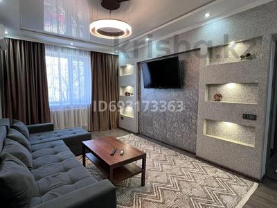 3-бөлмелі пәтер · 56 м² · 2/5 қабат, Военный городок 13 — На против спорт комплекса жастар, бағасы: 15 000 〒 в Талдыкоргане, военный городок Улан