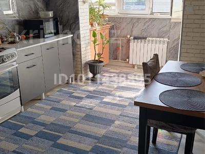 2-комнатная квартира · 50 м² · 5/5 этаж, мкр Таугуль-3 6 А — Жандосова/Шаймерденова за 37.5 млн ₸ в Алматы, Ауэзовский р-н