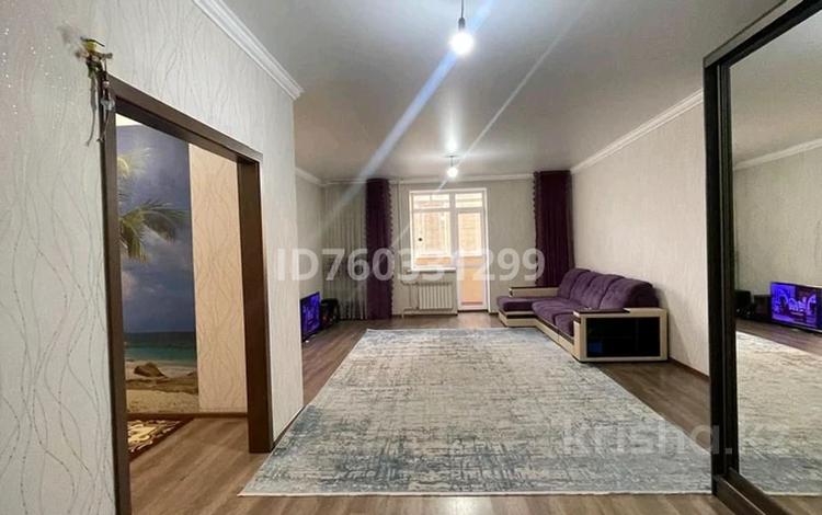 3-комнатная квартира · 130 м² · 5/9 этаж, уранхаева 30 — возле магазин Нивы за 75 млн ₸ в Семее — фото 2