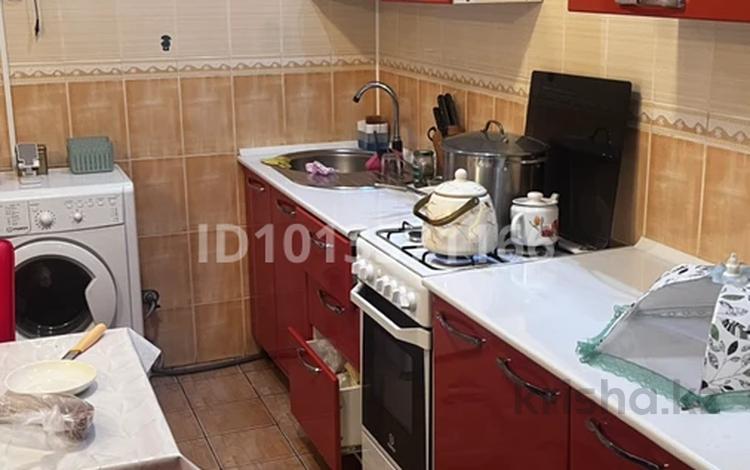 3-комнатная квартира · 57.6 м² · 8/9 этаж, мкр 5, Алия Мулдагулова 24 за 21 млн ₸ в Актобе — фото 2