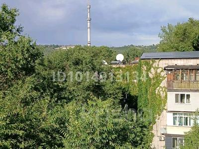 2-комнатная квартира · 52 м² · 4/5 этаж, мкр Самал-3, Достык 111/4 за 53.9 млн ₸ в Алматы, Медеуский р-н