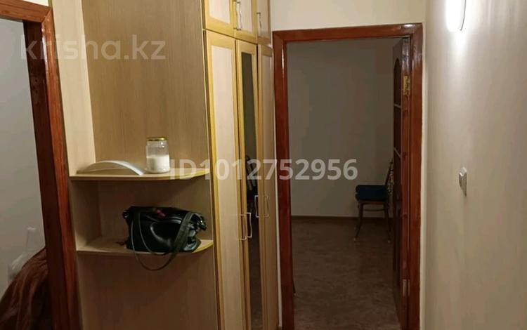 2-бөлмелі пәтер · 43 м² · 2/4 қабат, мкр №10 15, бағасы: 27.5 млн ₸ в Алматы, Ауэзовский р-н — фото 2
