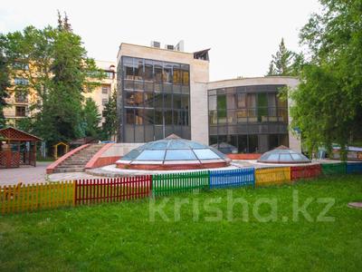 Еркін, кеңселер, дүкендер мен бутиктер, қоймалар, қоғамдық тамақтану орны, сұлулық салондары, монша, қонақ үй және демалыс орындары, медорталықтар мен дәріханалар, білім орталықтары, ойын-сауық · 637 м², бағасы: 540 млн ₸ в Алматы, Бостандыкский р-н