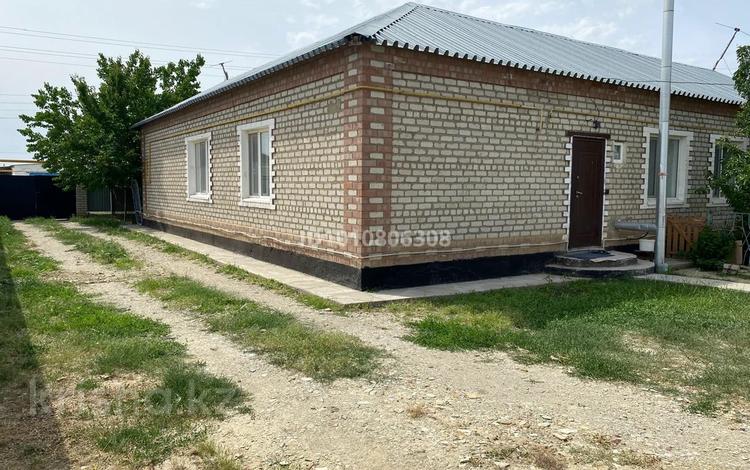 Отдельный дом · 4 комнаты · 150 м² · 10 сот., Нурлана Балгымбаева за 17 млн ₸ в  — фото 2