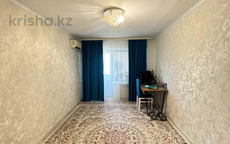 3-комнатная квартира · 54.8 м² · 5/5 этаж, проспект Абая за 12.5 млн ₸ в Актобе — фото 2