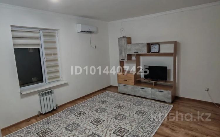 1-комнатная квартира · 38.5 м² · 4/9 этаж, 34-й мкр 5 за 120 000 ₸ в Актау — фото 2