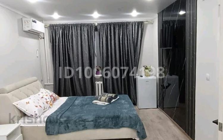 1-бөлмелі пәтер · 32 м² · 1/5 қабат, Қоигелди 180, бағасы: 10 000 ₸ в Таразе — фото 2