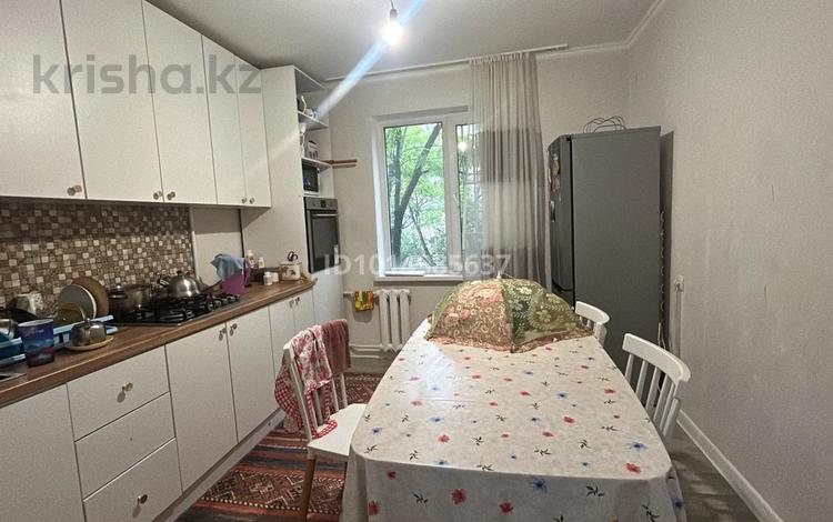 2-комнатная квартира · 50.1 м² · 4/5 этаж, мкр Аксай-4 за 40 млн ₸ в Алматы, Ауэзовский р-н — фото 2