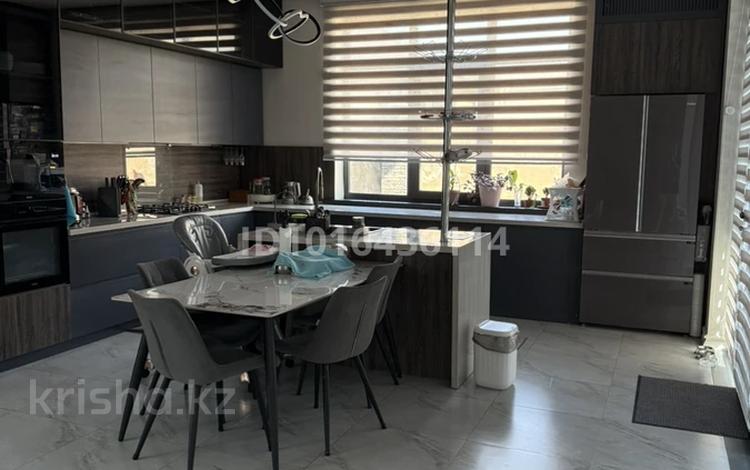 Жеке үй · 5 бөлме · 250 м² · 8 жүзд., Тарбагатай 67 — Магнум, ресторан Romance Palace, школа N28, бағасы: 2 млн ₸ в  — фото 2