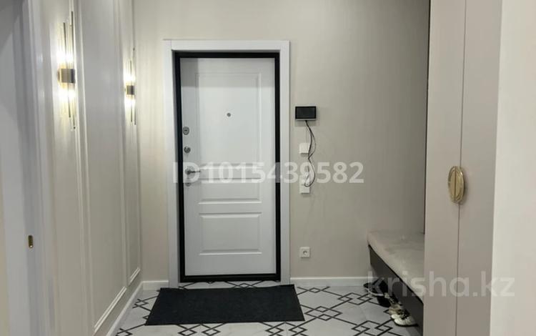 2-бөлмелі пәтер · 80 м² · 1/5 қабат, Юго-Восток ш/а., Республики 49, бағасы: 40 млн ₸ в Караганде, Казыбек би р-н — фото 2