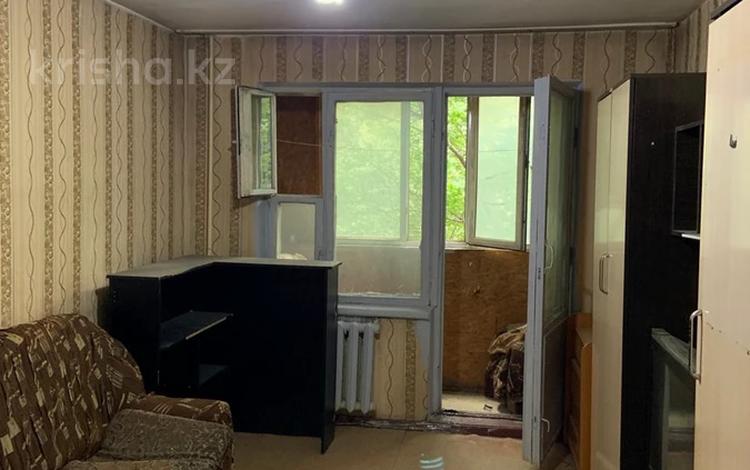 1-комнатная квартира · 32 м² · 3/4 этаж, мкр Аксай-3 за 21 млн ₸ в Алматы, Ауэзовский р-н — фото 2