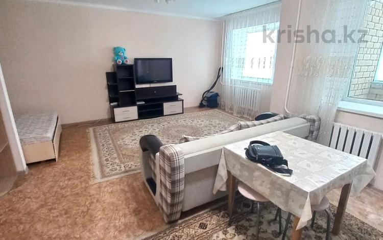 1-комнатная квартира, 40 м², 8/12 этаж помесячно, Шакарым кудайбердіұлы 17/5