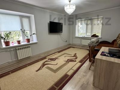 2-бөлмелі пәтер · 86 м² · 2/6 қабат, мкр. Алтын орда, санкибай батыра, бағасы: 30 млн ₸ в Актобе