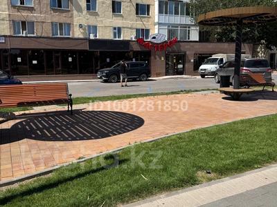Свободное назначение, офисы, магазины и бутики, склады, общепит, салоны красоты, медцентры и аптеки, образование · 350 м² за 125 млн 〒 в Астане, Алматы р-н