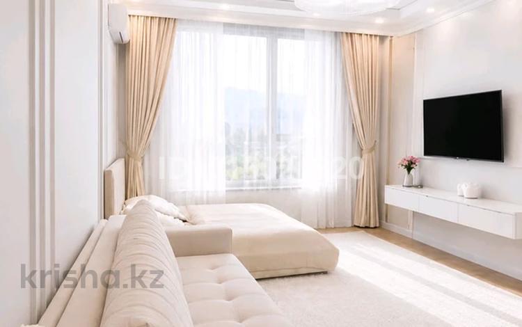 3-комнатная квартира · 110 м² · 9/9 этаж, ул. Мангилик Ел 35а за 35 000 ₸ в Астане, Есильский р-н — фото 2