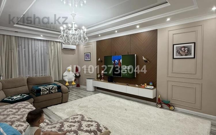 4-комнатная квартира · 138 м² · 3/7 этаж, мкр. Алтын орда, Алия Молдагулова 50а за 66 млн ₸ в Актобе — фото 2
