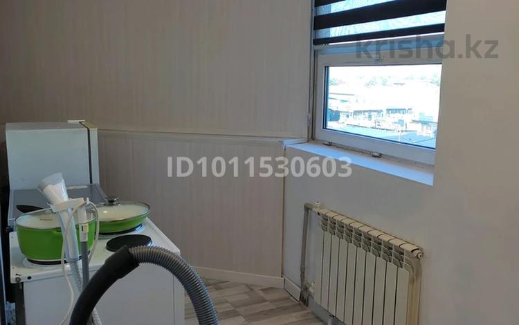 1-комнатная квартира · 25 м² · 3/9 этаж, мкр Аксай-1А 30А за 19 млн ₸ в Алматы, Ауэзовский р-н — фото 2