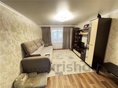3-комнатная квартира · 60 м² · 1/5 этаж, ул. Аманжолова за ~ 25 млн ₸ в Караганде, Казыбек би р-н
