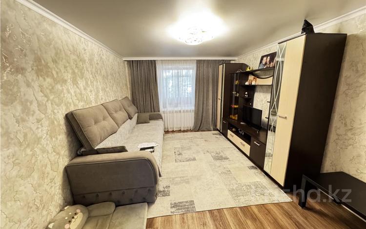 3-комнатная квартира · 60 м² · 1/5 этаж, ул. Аманжолова за ~ 25 млн ₸ в Караганде, Казыбек би р-н — фото 11