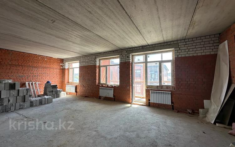4-комнатная квартира · 125 м² · 4/4 этаж, Достоевского 16к2 — Ак. Сатпаева за 58 млн 〒 в Павлодаре — фото 2