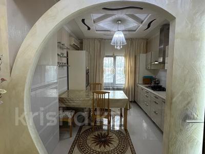 4-комнатная квартира · 150 м² · 1/5 этаж, Сарыарка 33 за 450 000 〒 в Атырау
