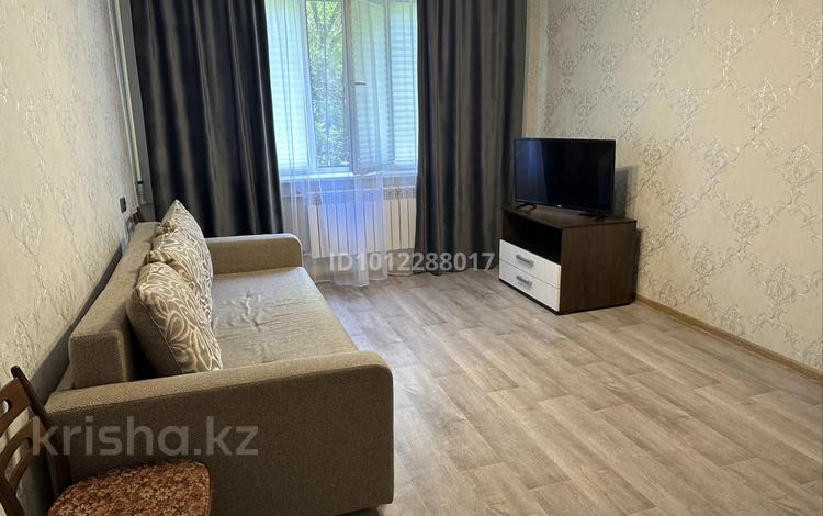 1-комнатная квартира · 40 м² · 2/9 этаж, Мкр. Аксай-4 13 за 220 000 ₸ в Алматы, Ауэзовский р-н — фото 2