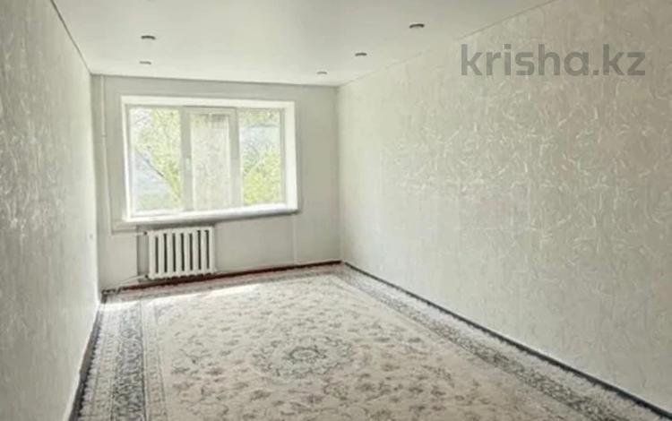 2-бөлмелі пәтер · 46 м² · 2/5 қабат, Локомотивная, бағасы: 13.6 млн ₸ в Уральске — фото 2