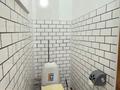 2-бөлмелі пәтер · 46 м² · 2/5 қабат, Локомотивная, бағасы: 13.6 млн ₸ в Уральске — фото 6