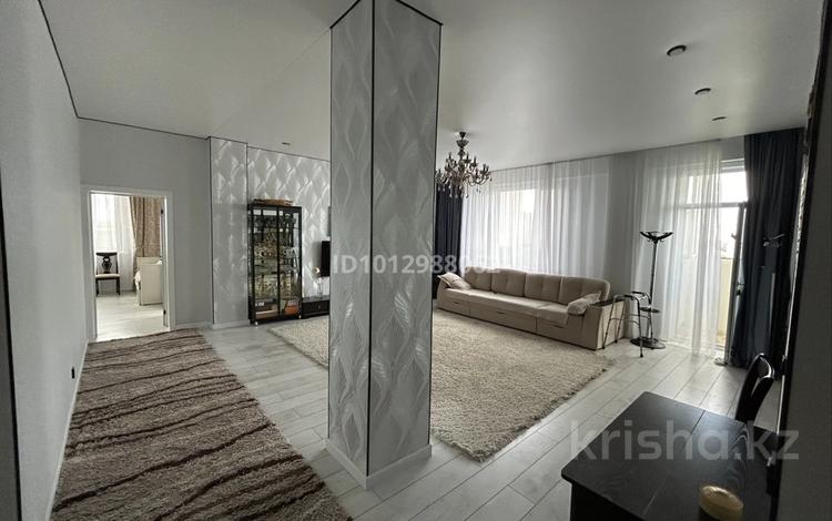 3-бөлмелі пәтер · 120 м² · 8/22 қабат, нажмединова 10/2, бағасы: 65 млн ₸ в Астане, Сарайшык р-н — фото 2
