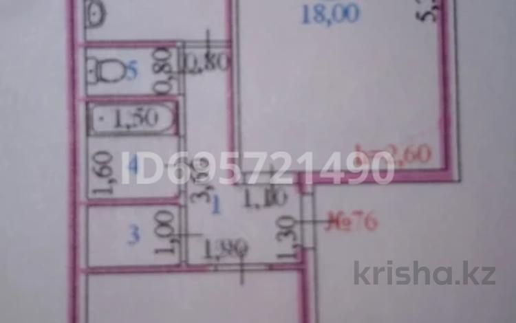 2-бөлмелі пәтер, 48 м², 1/5 қабат, Байтурсынова 16, бағасы: 8 млн 〒 в Алге — фото 2