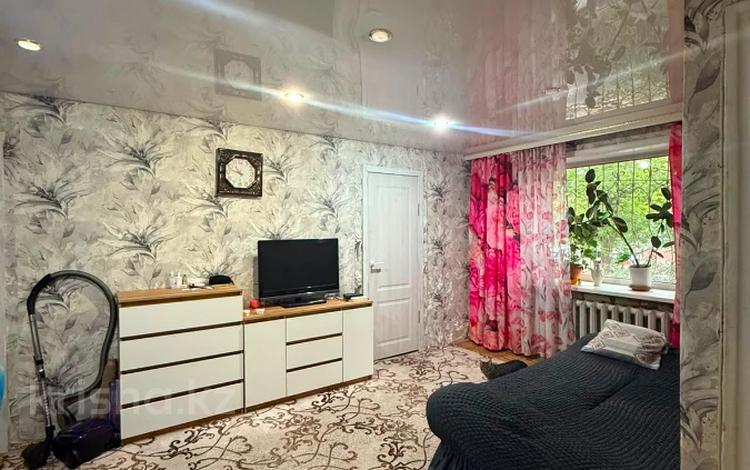 3-комнатная квартира · 55 м² · 1/3 этаж, 71 квартал за 17.5 млн ₸ в Семее — фото 2