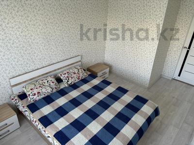 Аренда квартир в Атырауской обл.: 3-комнатная квартира · 60 м² · 4/9 этаж · помесячно, мкр Центральный, Жубан Молдагалиева 5 — Ресторан Баку за 200 000 〒 3-комнатная квартира · 60 м² · 4/9 этаж · помесячно, мкр Центральный, Жубан Молдагалиева 5 — Ресторан Баку за 200 000 〒 в Атырау