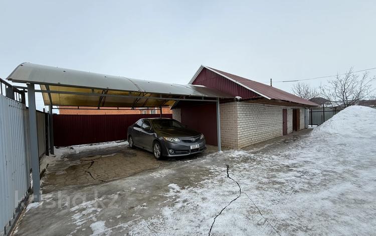 Отдельный дом · 4 комнаты · 100 м² · 5 сот., Гринько 1 за 26 млн ₸ в Уральске — фото 2
