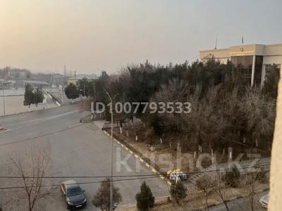 3-комнатная квартира · 68 м² · 4/4 этаж, Толе би за 80 000 〒 в Шардара
