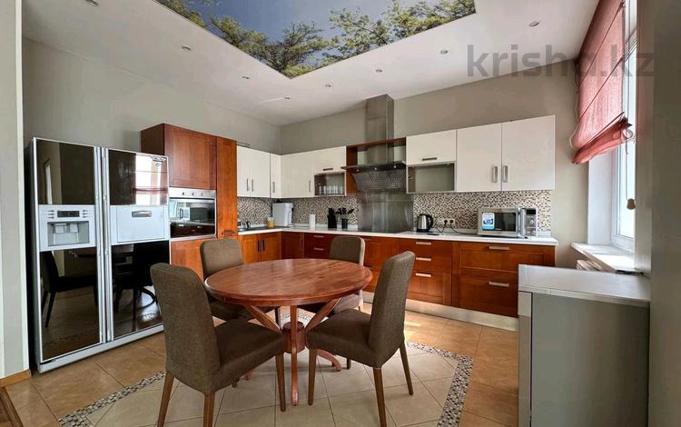 3-комнатная квартира · 150 м² · 16/22 этаж, Достык 160 за 650 000 ₸ в Алматы, Медеуский р-н — фото 2