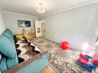 2-комнатная квартира · 42 м² · 2/5 этаж, Самал 12а за 13.8 млн ₸ в Талдыкоргане, мкр Самал