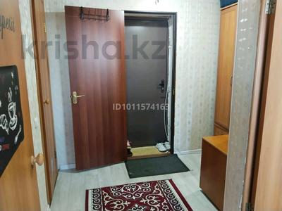 1-бөлмелі пәтер · 32 м² · 2/4 қабат, Абая Кунанбаева 14 — За мечетью и ТД Иран, бағасы: 10 млн ₸ в Есиль