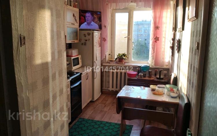 4-бөлмелі пәтер · 80.6 м² · 3/6 қабат, Камзина 28, бағасы: 25.5 млн ₸ в Аксу — фото 2