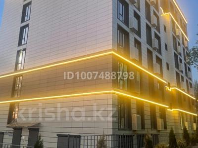 2-бөлмелі пәтер · 50 м² · 2/7 қабат, мкр Аксай-4 77.3 — Сайна-Жубанова, бағасы: 60 млн ₸ в Алматы, Ауэзовский р-н
